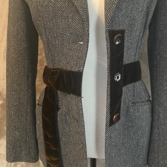 Dolce&Gabbana suit. - Picture 9 of 13